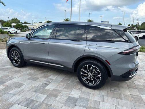 2025 Lincoln Nautilus Premiere