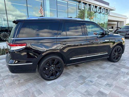 2022 Lincoln Navigator Reserve