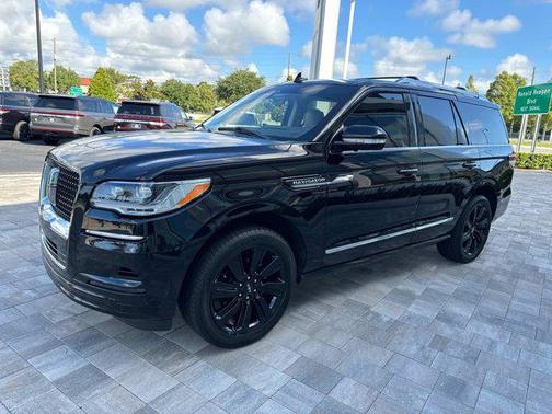 2022 Lincoln Navigator Reserve