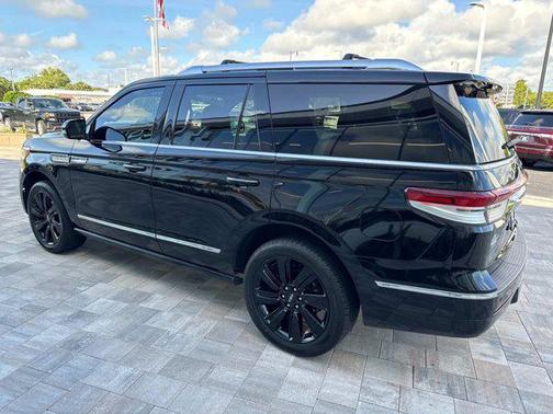 2022 Lincoln Navigator Reserve