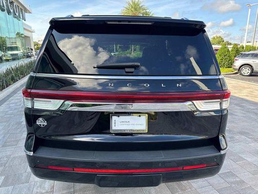2022 Lincoln Navigator Reserve