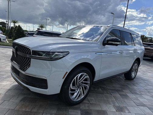 2025 Lincoln Navigator Reserve