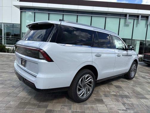 2025 Lincoln Navigator Reserve