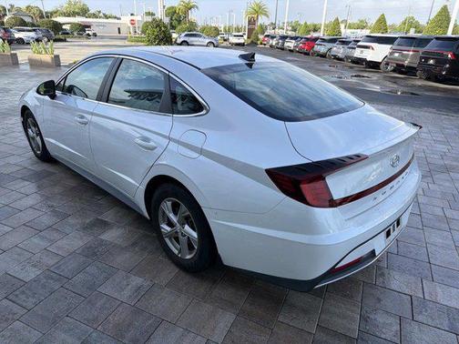 Quartz White 2021 Hyundai SONATA SE