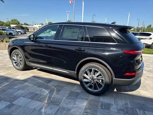 2025 Lincoln Corsair Premiere
