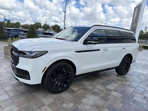 PRISTINE WHITE METALLIC 3C 2026 Lincoln Navigator Reserve