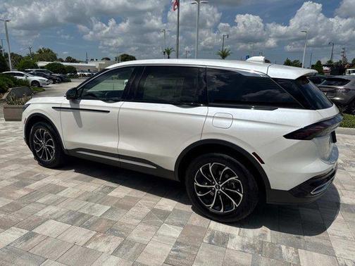 2025 Lincoln Nautilus Premiere