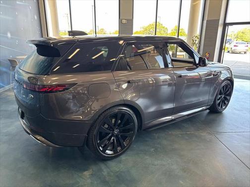 2023 Land Rover Range Rover Sport SE