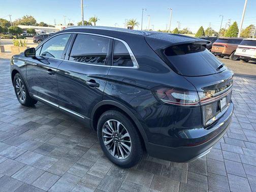 2023 Lincoln Nautilus Standard