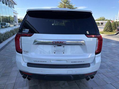 White Frost Tricoat 2021 GMC Yukon Denali