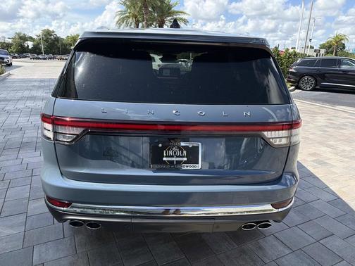 WHISPER BLUE MET CC 2026 Lincoln Aviator Reserve