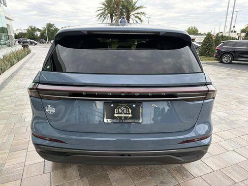 Whisper Blue Metallic Clearcoat 2026 Lincoln Nautilus Premiere