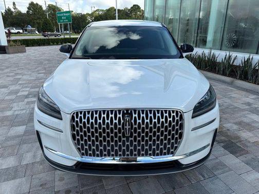 2025 Lincoln Corsair Premiere