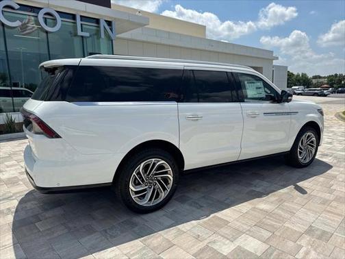 2025 Lincoln Navigator Reserve