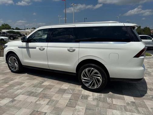 2025 Lincoln Navigator Reserve