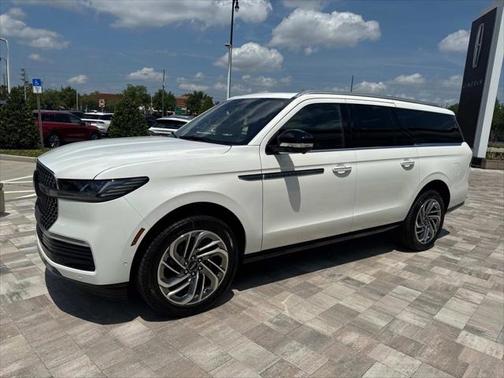 2025 Lincoln Navigator Reserve