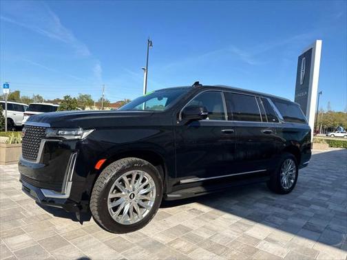 2022 Cadillac Escalade ESV Premium Luxury
