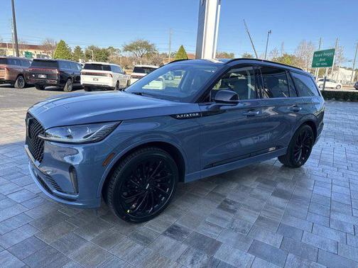 whisper blue metallic clearcoat 2026 Lincoln Aviator Reserve