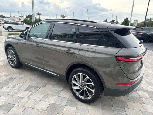 2025 Lincoln Corsair Premiere