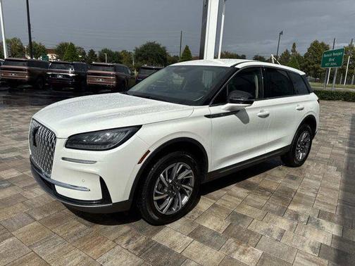 2025 Lincoln Corsair Premiere