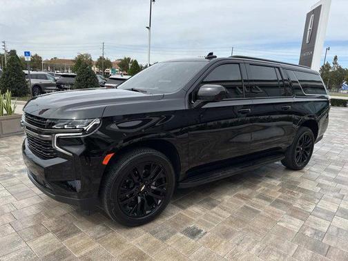 2021 Chevrolet Suburban RST