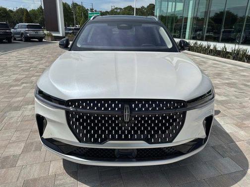 2025 Lincoln Nautilus Reserve