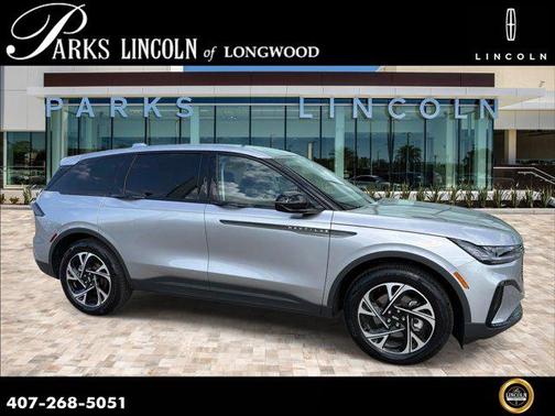 Silver Radiance Metallic Clearcoat 2026 Lincoln Nautilus Premiere