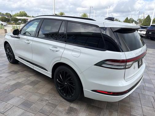 PRISTINE WHITE MET 3C 2026 Lincoln Aviator Reserve