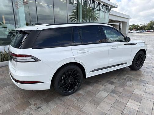 PRISTINE WHITE MET 3C 2026 Lincoln Aviator Reserve