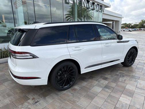 PRISTINE WHITE MET 3C 2026 Lincoln Aviator Reserve