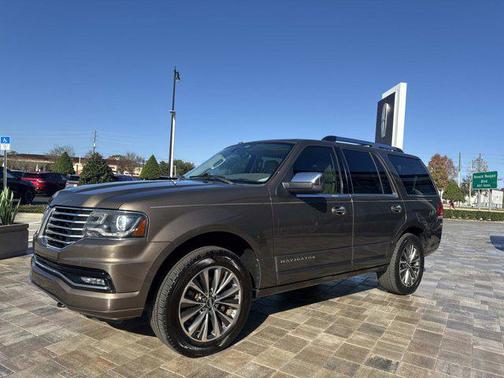 2017 Lincoln Navigator Select