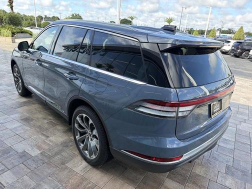 WHISPER BLUE MET CC 2026 Lincoln Aviator Reserve AWD
