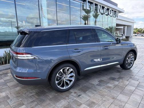 WHISPER BLUE MET CC 2026 Lincoln Aviator Reserve AWD