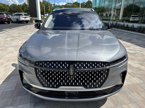2025 Lincoln Nautilus Reserve