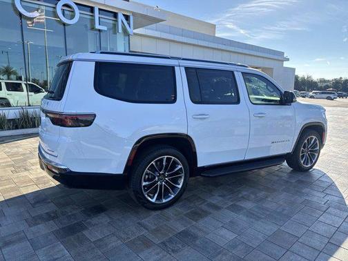 2024 Jeep Wagoneer Series II 4x2