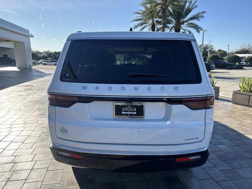 2024 Jeep Wagoneer Series II 4x2