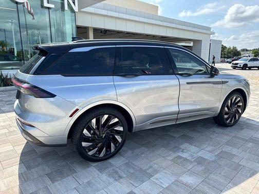 2025 Lincoln Nautilus Black Label