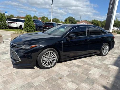 2022 Toyota Avalon Hybrid Limited
