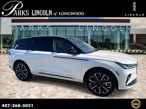 WHITE PLATINUM MET 3C 2026 Lincoln Nautilus Reserve