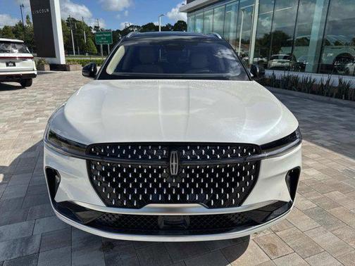 2025 Lincoln Nautilus Reserve