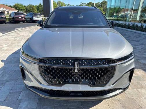 2025 Lincoln Nautilus Reserve