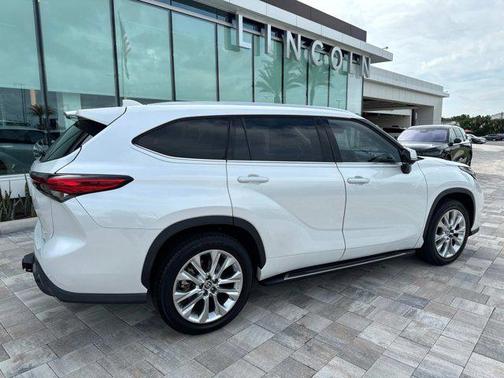 2022 Toyota Highlander Limited