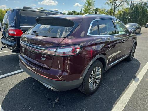2019 Lincoln Nautilus Select