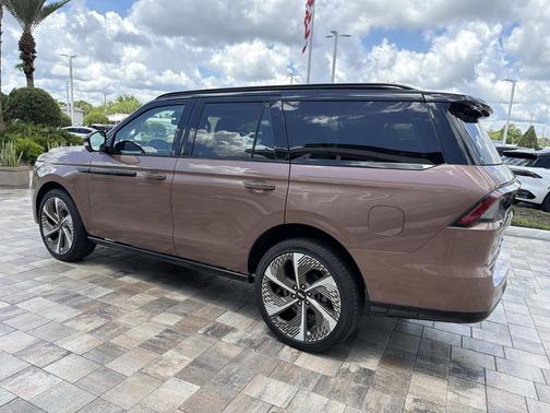 SUNRISE COPPER METALLIC PC 2026 Lincoln Navigator Black Label