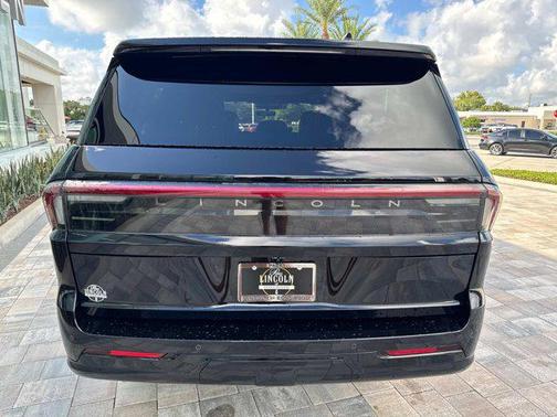 2025 Lincoln Navigator Reserve