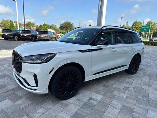 2025 Lincoln Aviator Reserve
