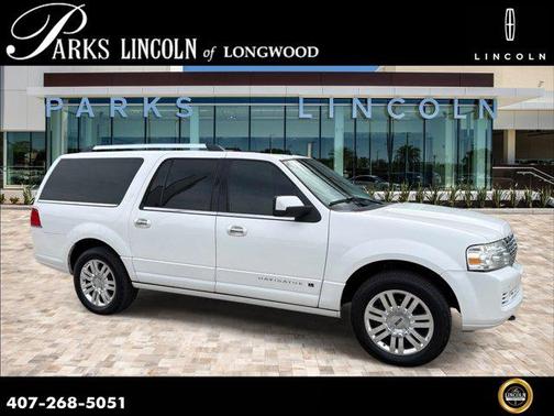White Platinum Metallic Tri-Coat 2013 Lincoln Navigator Base