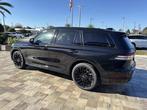 infinite black metallic clearcoat 2026 Lincoln Aviator Reserve