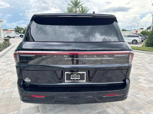2025 Lincoln Navigator Reserve