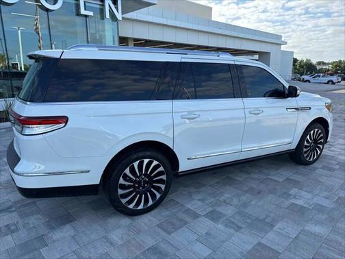 2023 Lincoln Navigator Black Label